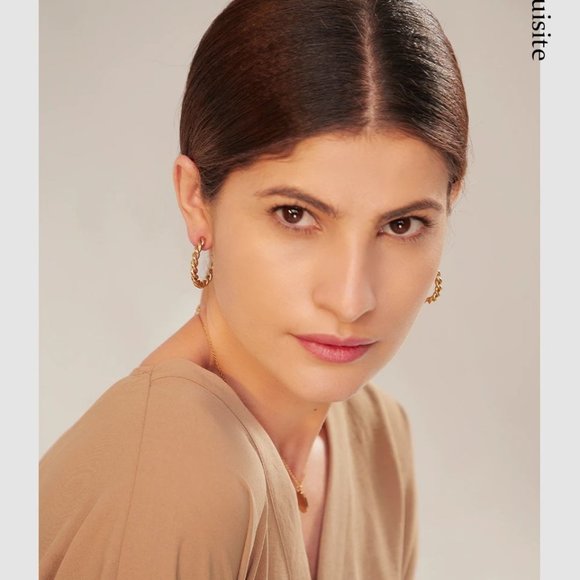 New 18K Gold Plated Braided Round Hoop Earrings - Picture 4 of 7